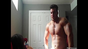 Bodybuilder fucking his slim hottie